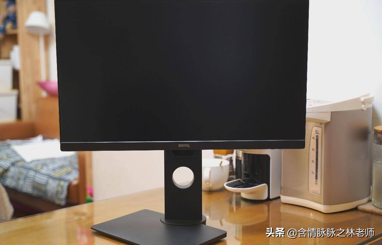 办公用显示器怎么选购看哪些参数,桌面办公选27寸还是32寸显示器