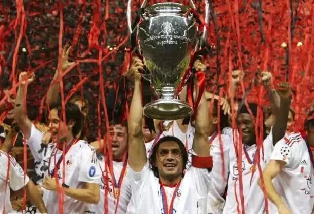 ac米兰红黑什么意思,红黑军团ac米兰后防那么强吗