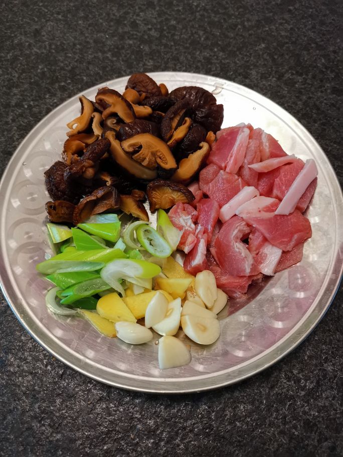 新鲜竹笋的家常做法简单又好吃,鲜竹笋怎么做好吃又简单家常做法