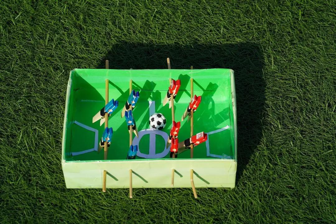 手工足球内马尔,足球diy绘画儿童