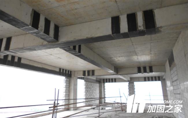 梁上开洞后的加固处理怎么做,梁上开洞加固方法