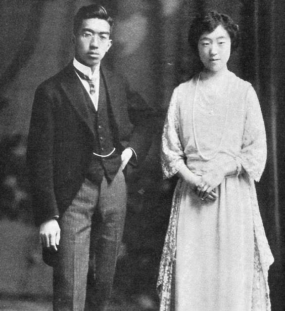 裕仁天皇和她的妻子,日本天皇裕仁的妻子叫什么名字