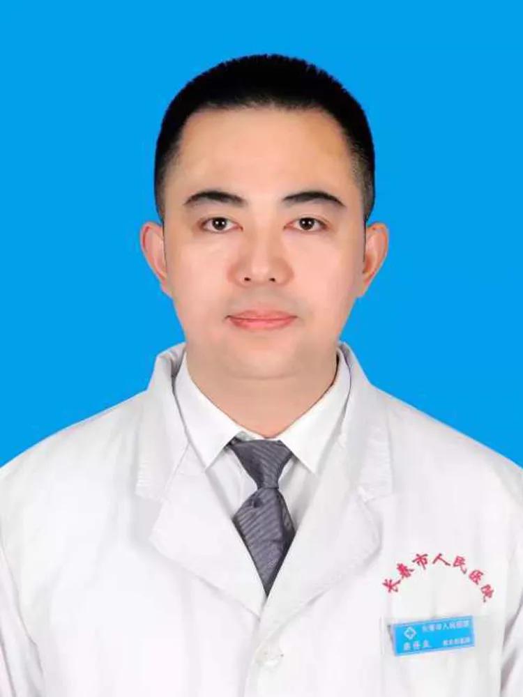 致敬2020每一个逆行的背影,回顾2019年消防员最美逆行背影