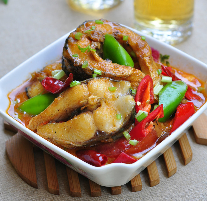 色香味俱全的家常炖鱼烹饪方式,正宗东北家常菜炖鱼的做法