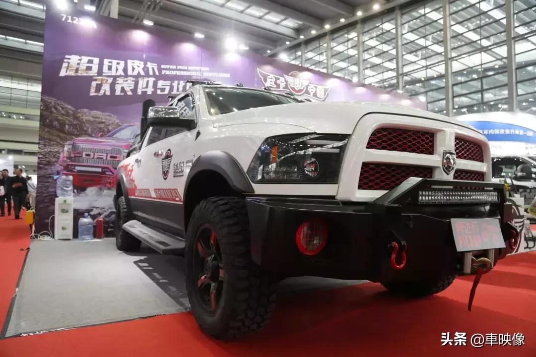 道奇公羊长角号限量版越野视频,道奇公羊ram1500trx越野视频