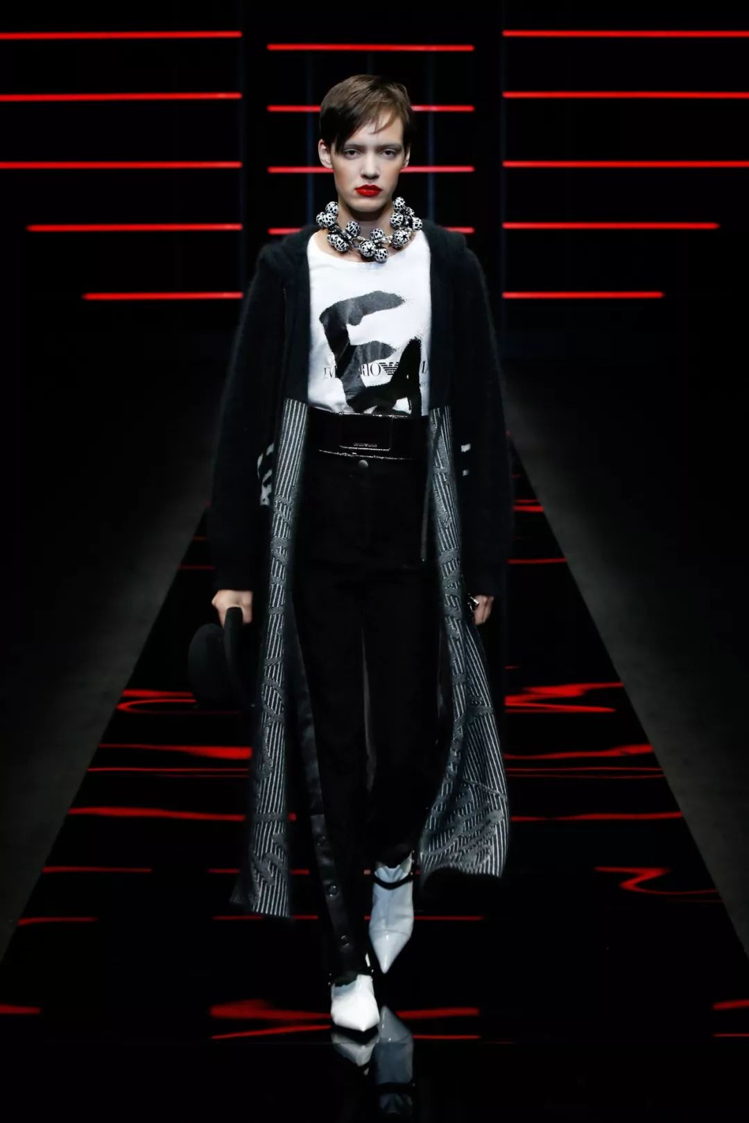 MaxMara男士穿搭,maxmara黑色西装外套怎么搭