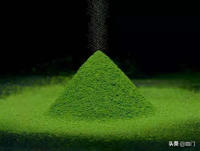 今年圣诞最出彩的节日特饮，来自这款绿色的茶