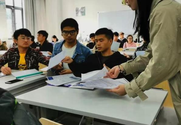 邮政招聘必须全日制本科以上吗,中国邮政基层岗位校招