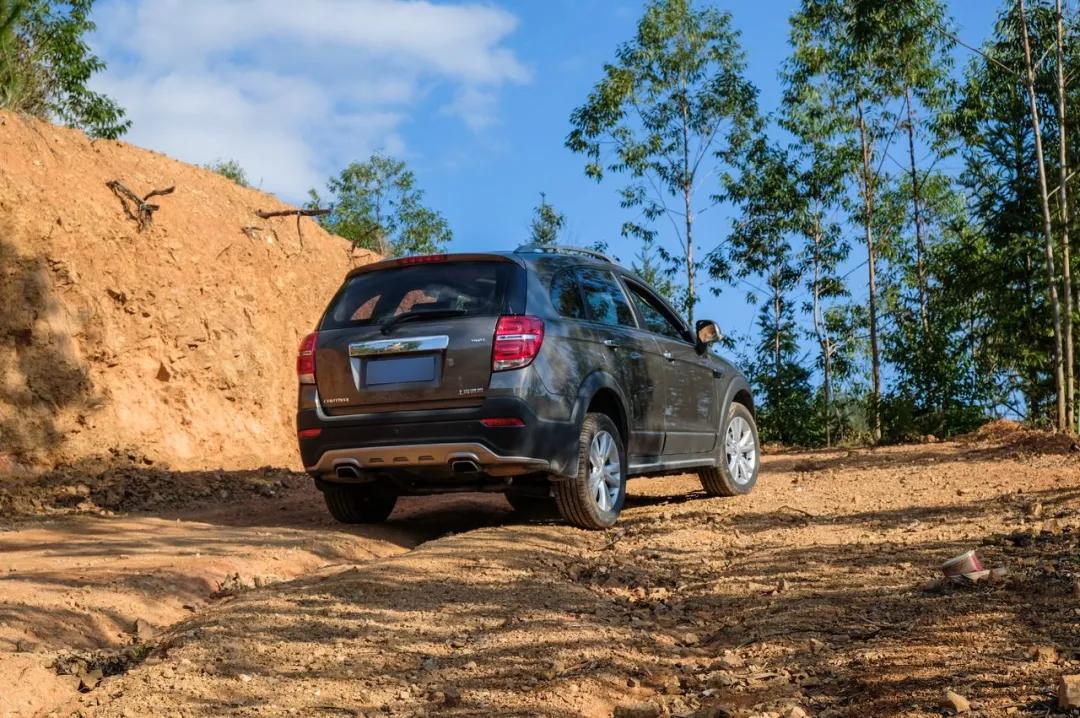 二手车七座suv车型推荐科帕奇,14年科帕奇2.4二手价格