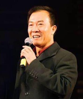 侯耀文去世戴志诚,1985年相声大师侯耀文