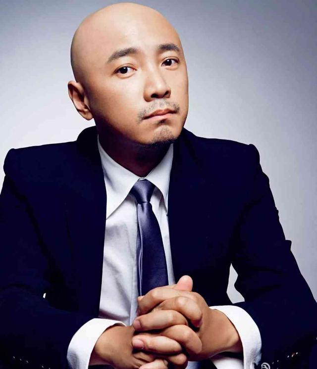 《港囧》幕后你不知道的事，赵薇因床戏接下女主，老公还来了片场