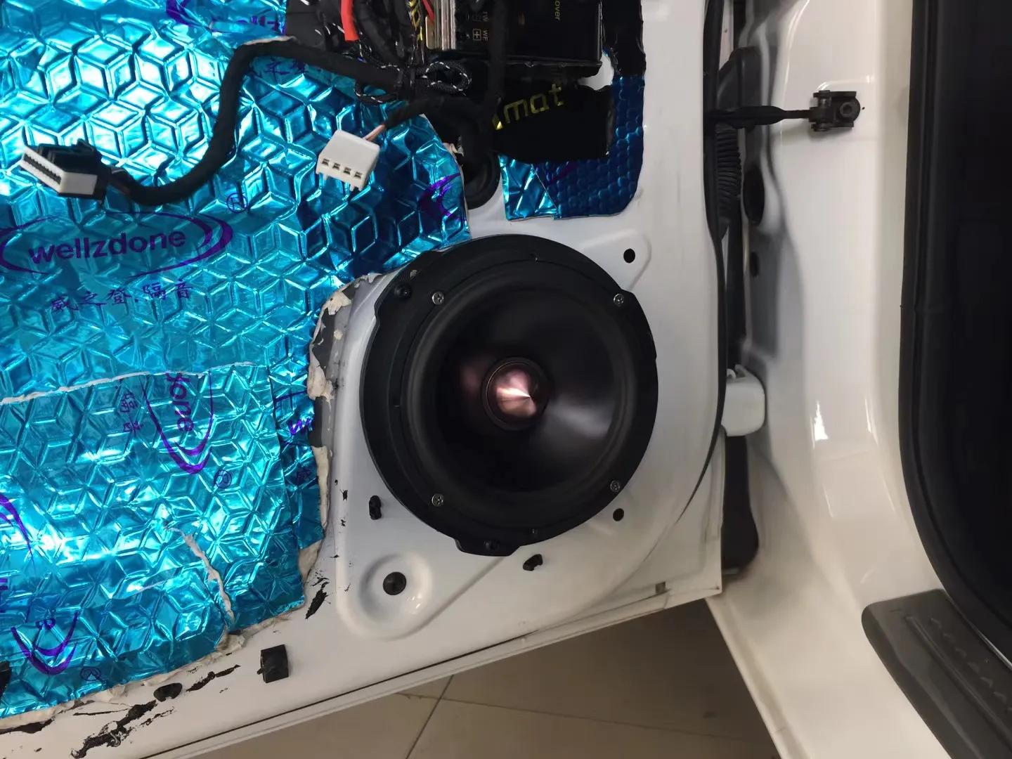 简单改装超出预期，福特福睿斯音响升级黄金声两分频喇叭