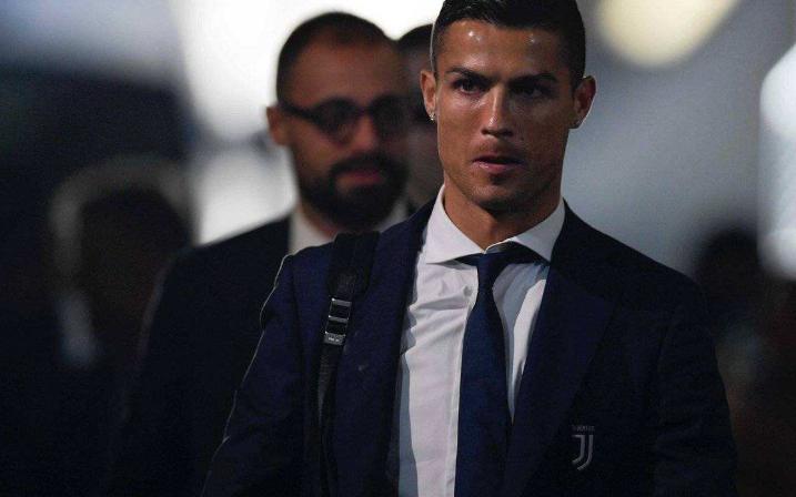 世界十大足球球员谁最厉害,世界十大足球名将