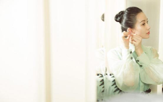 胡歌刘诗诗是唐人影视的艺人吗,以前的演员胡歌刘诗诗