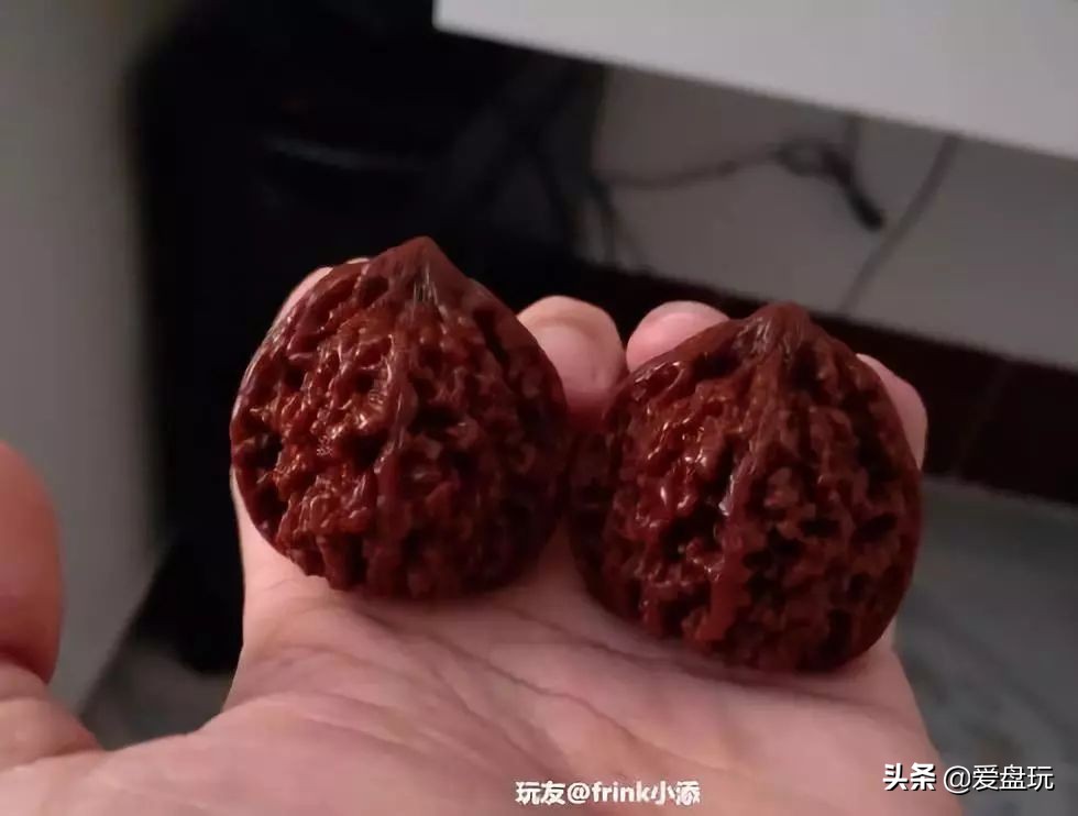 文玩核桃盘多久才会玉化,用手盘的核桃怎么玉化