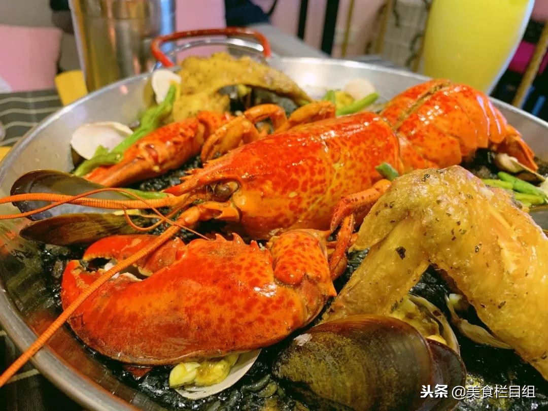 西康路上的龙虾plus！光路过就狂咽口水，可谓长春金字招牌！