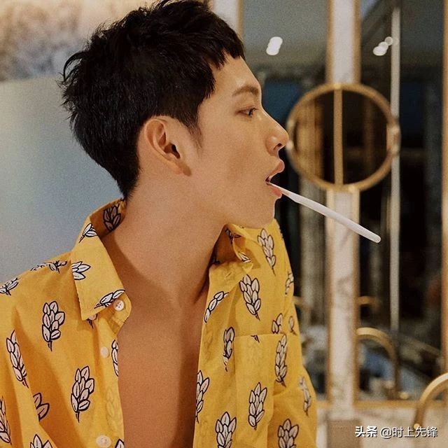 为什么韩国偶像那么多,为什么韩国爱豆一直漂发