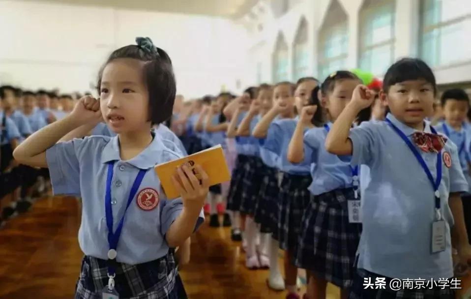 骄傲!游府西街小学又诞生了一个世界冠军