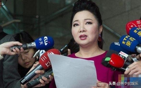 42岁白冰冰照片,26岁遭丈夫背叛