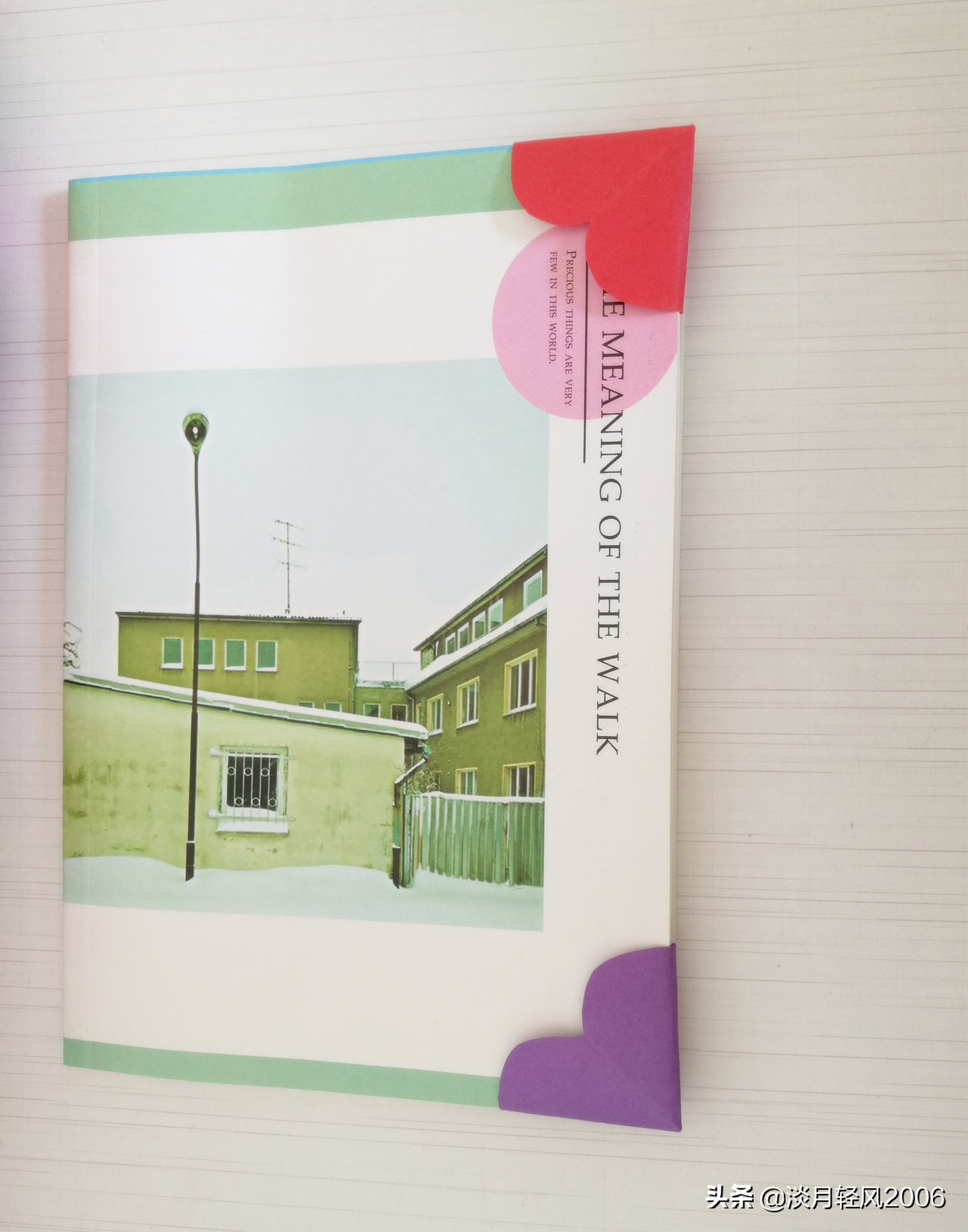 简单有趣的卡纸折心,小孩子拿卡纸折爱心