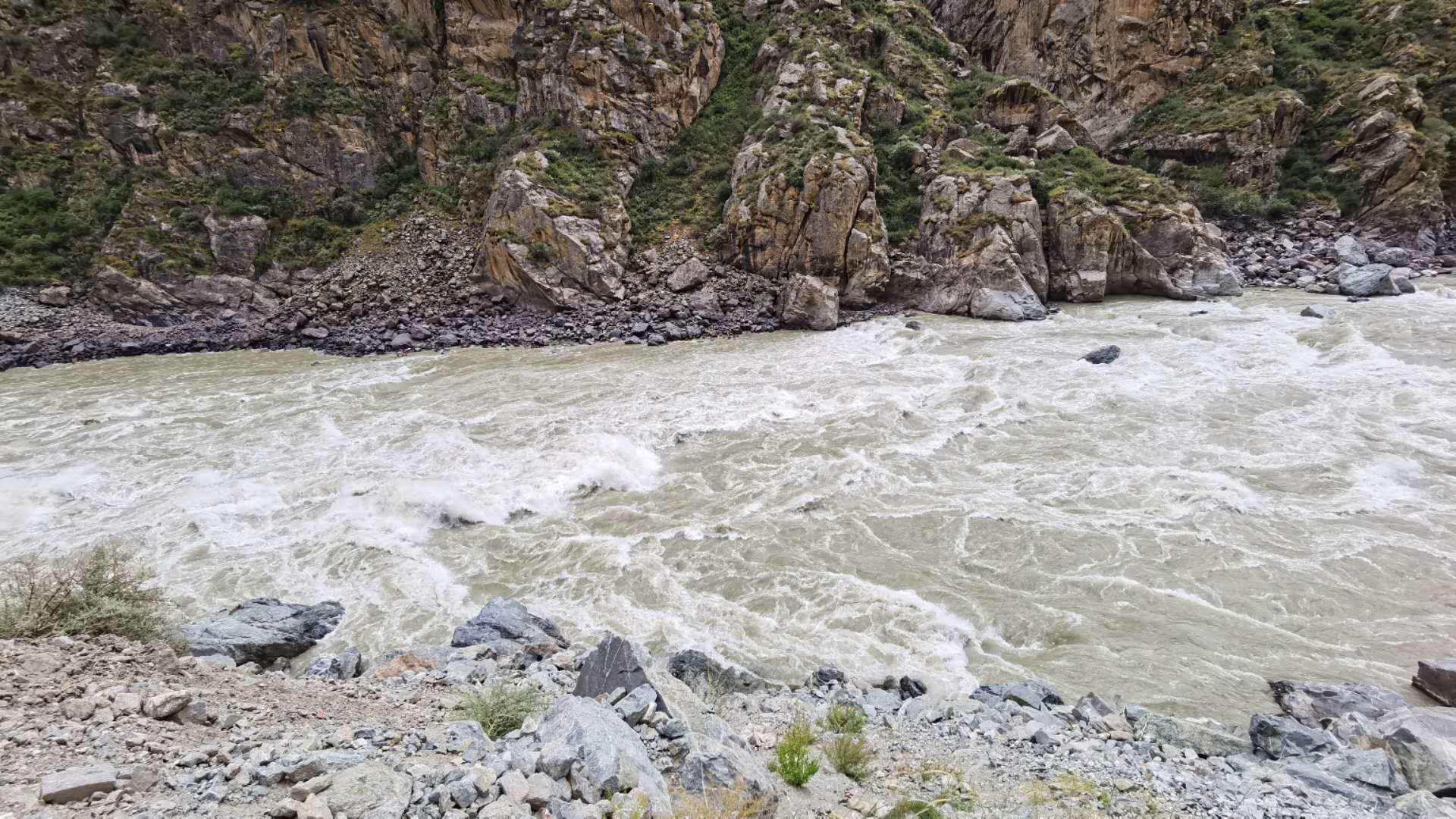 鬼哥的五万里D57说说印度这样的邻居-2（山南市-加查县）