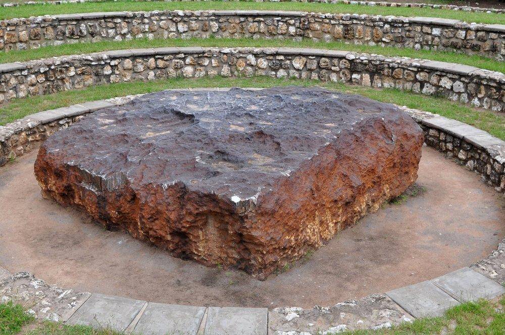 陨石怎么生成的,陨石是怎么生成的视频