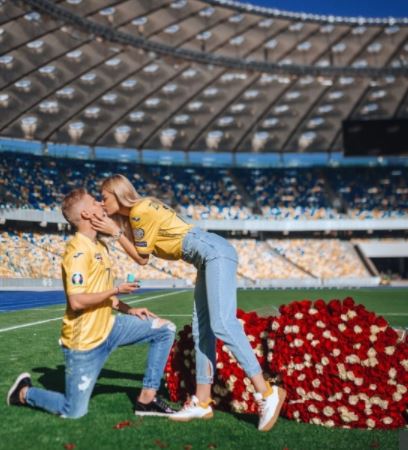 曼城津琴科,曼城琴津科女友