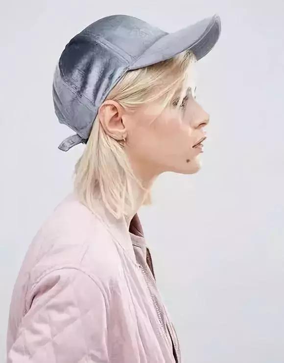 秋冬也不忘凹造型 (冬季凹造型必备)