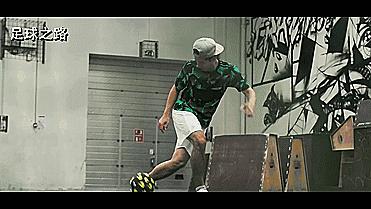 简单又好学的起球技巧,15秒教你学会花式起球