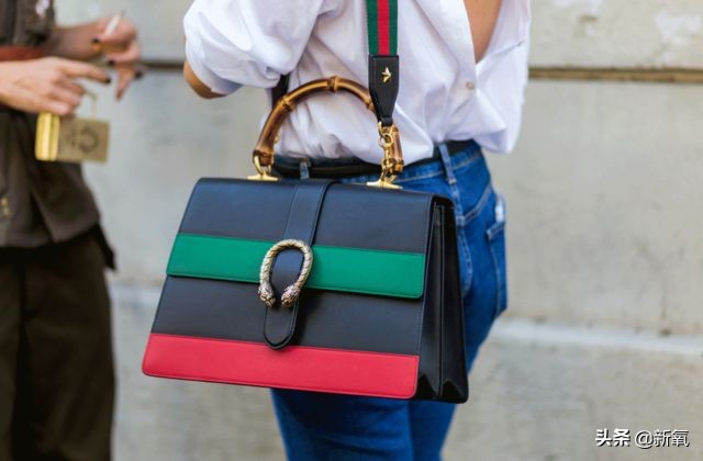 大牌包包上有瑕疵,大牌包的缺陷