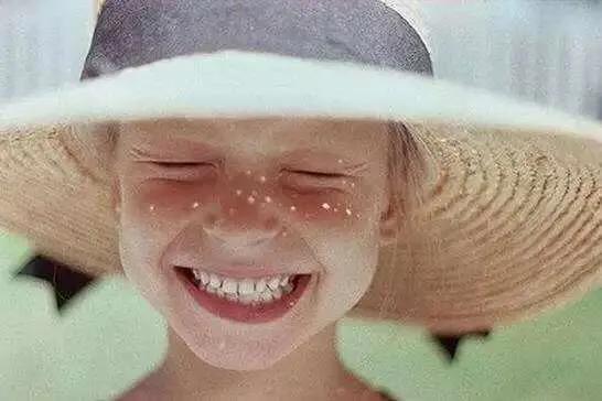 五年级下册形形色色的人习作范文,五下第五单元习作形形色色的人