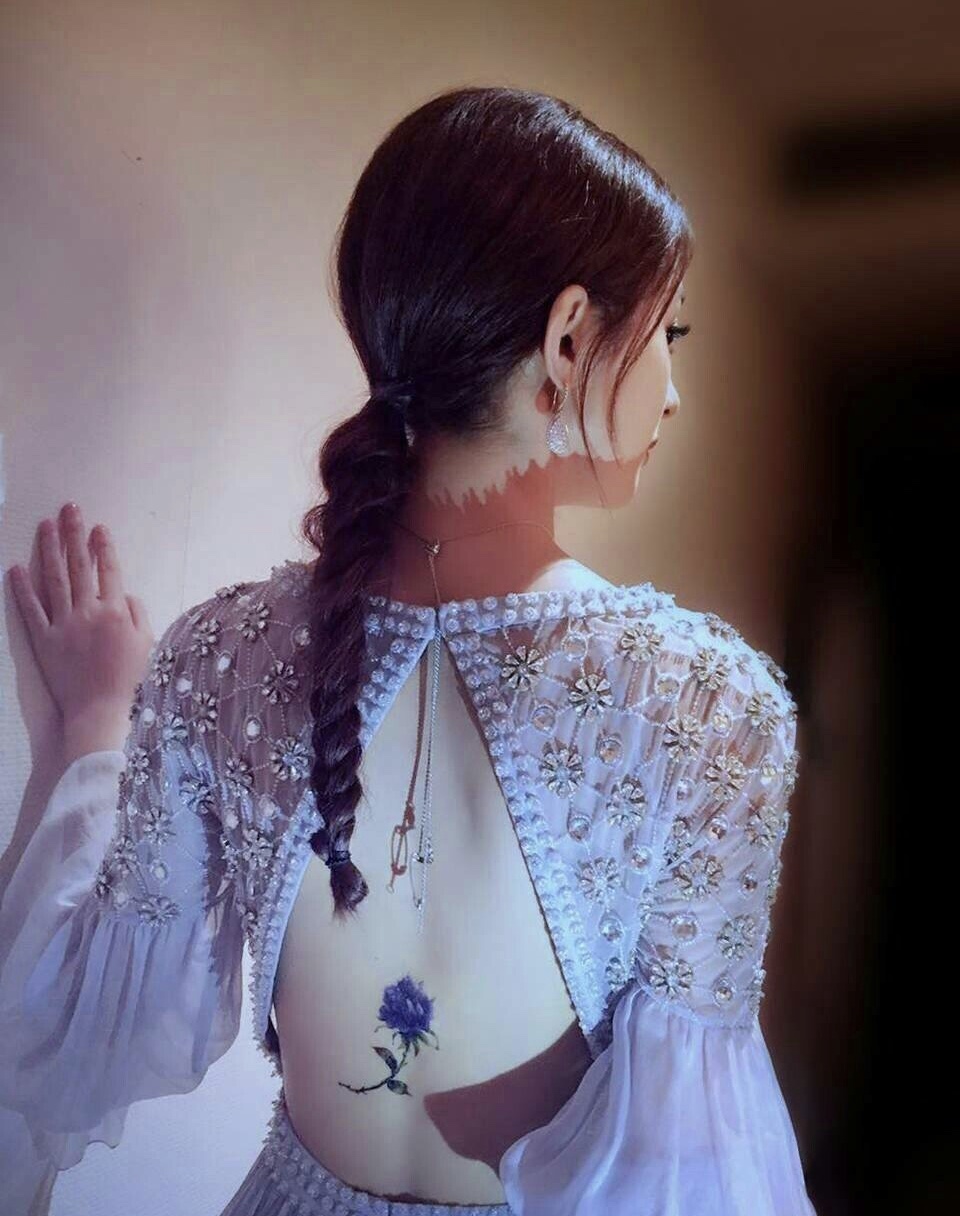 马苏衣着打扮,范冰冰马苏唐嫣刘诗诗露背