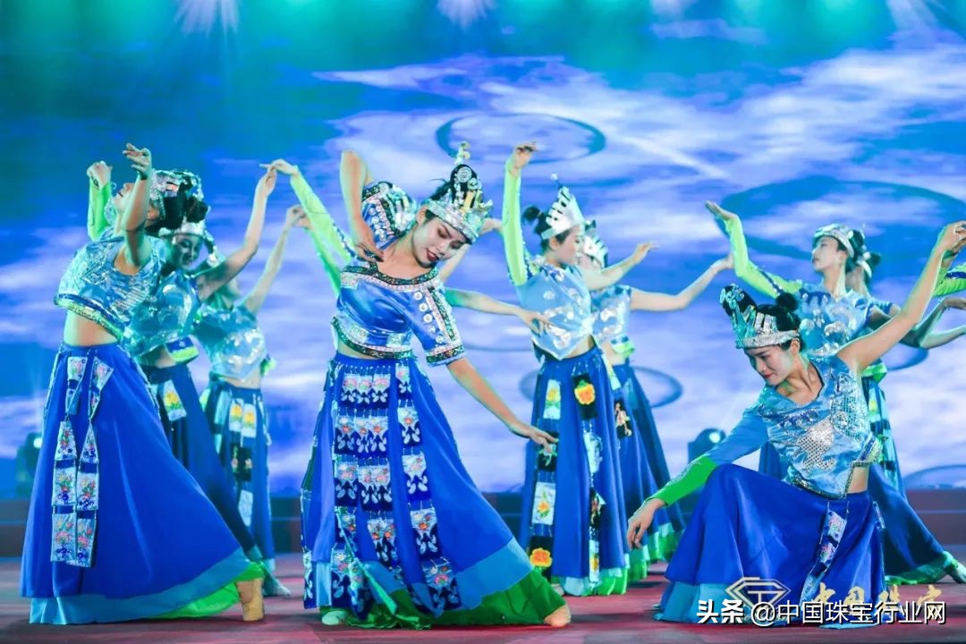 涓浗鐝犲疂鍝佺墝鍙戝睍澶т細,鍚堜綔鍏辫耽2019