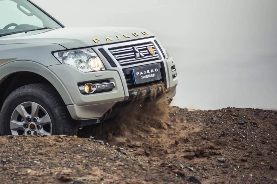 帕杰罗穿越欧亚大陆,三菱帕杰罗穿越沙漠