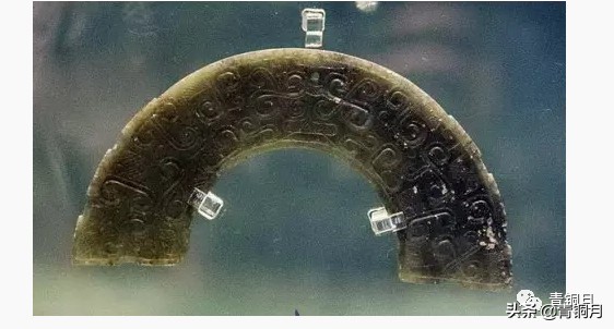 诸葛亮帮谁借了25万支箭,诸葛亮借荆州有借无还