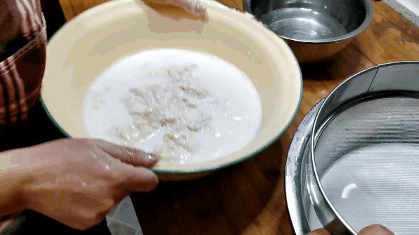 懒人凉皮面糊要注意什么,平底锅凉皮做出来发粘开裂
