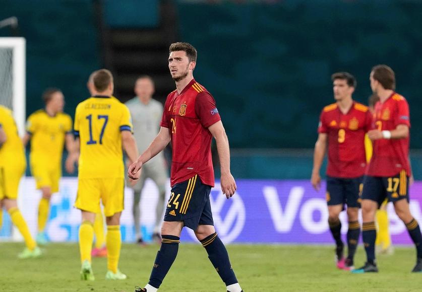 莫拉塔一下场就进球,莫拉塔又踢飞了