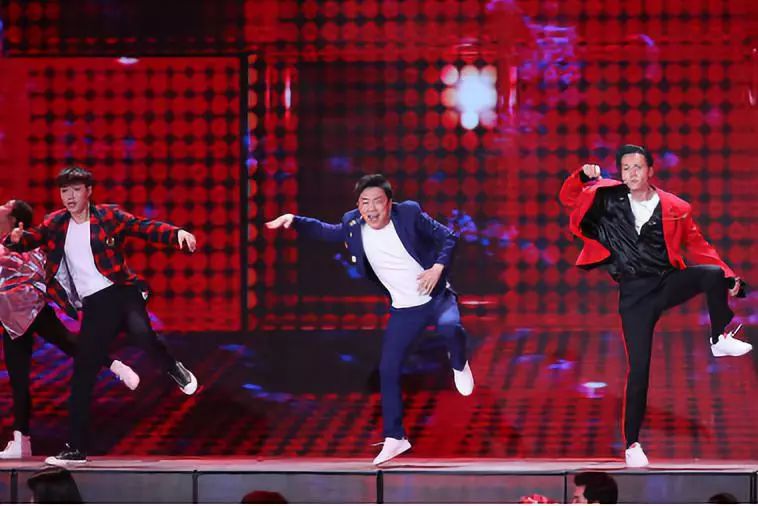 黄渤被演戏耽误的视频,被演戏耽误的歌手黄渤