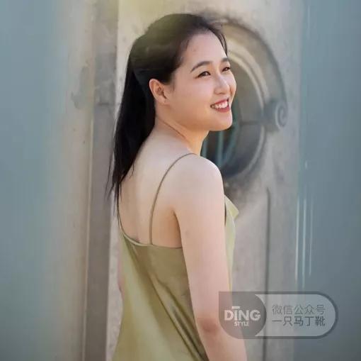 圆胸要怎样改善,小胸平胸选什么样的罩杯显大