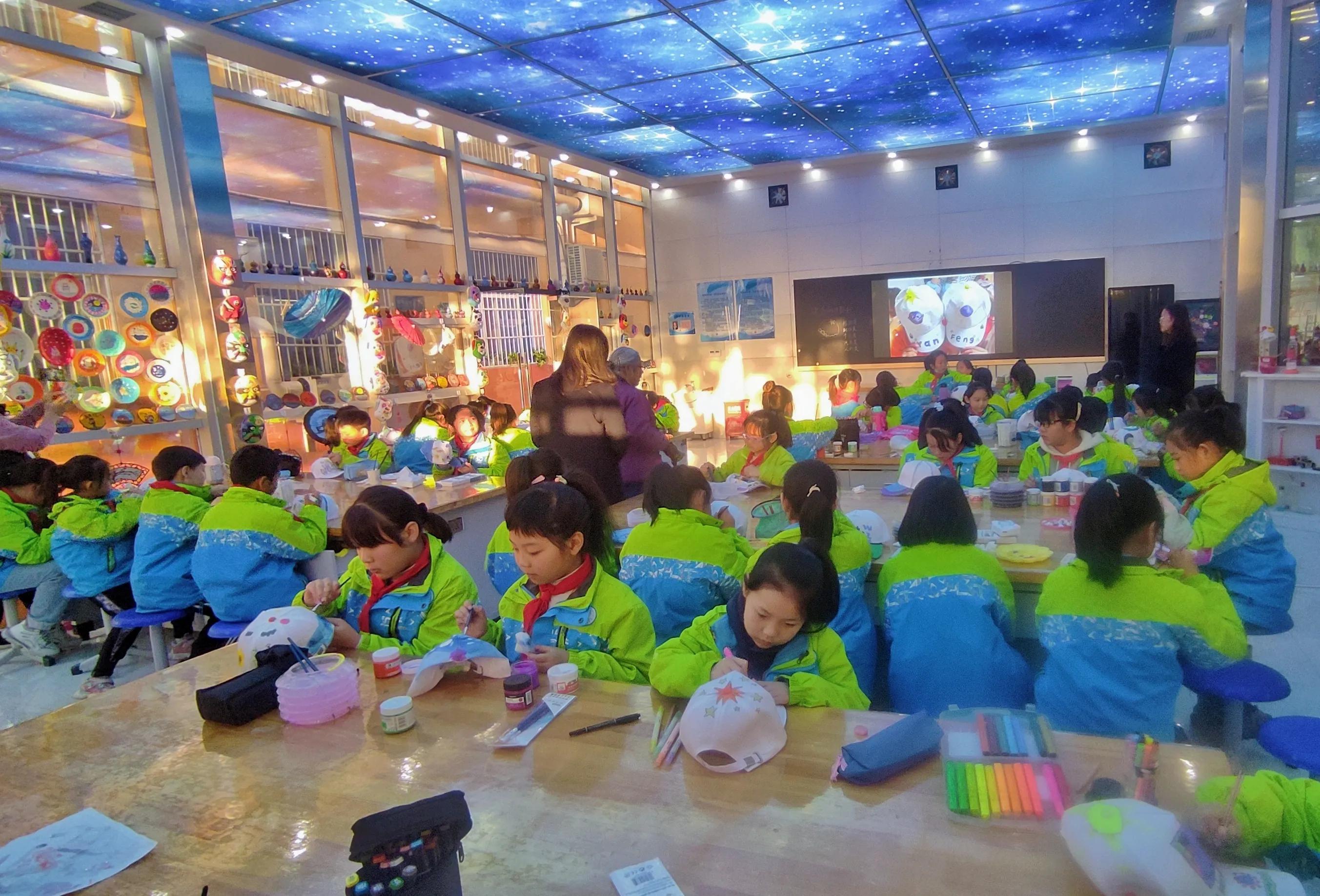 新时代小学教育育人模式,小学特色教育新举措