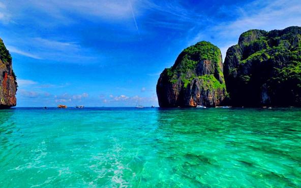 含机票最适合穷游的国家,什么月份旅游机票最便宜