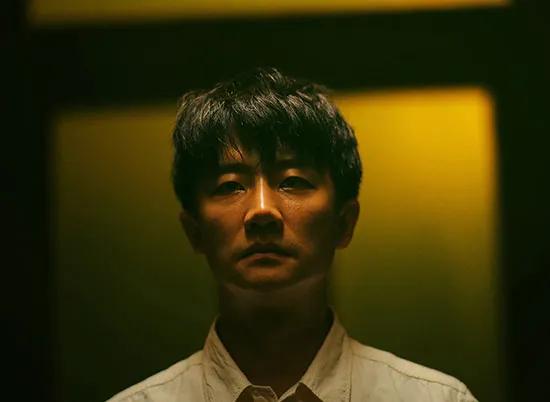 大衣哥朱之文回应别人家门被踢 (大衣哥朱之文善良)