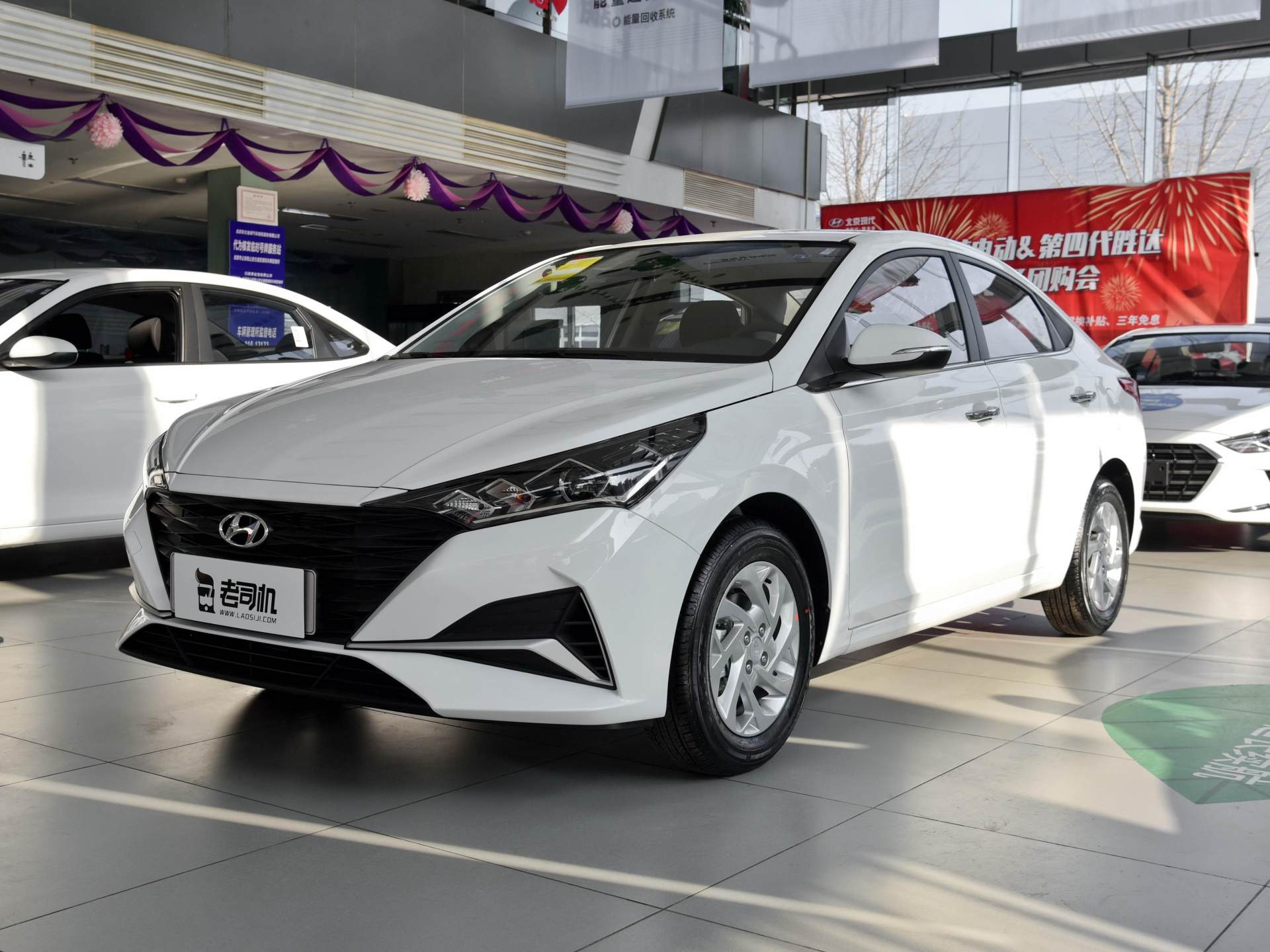 合资车白菜价,17年现代悦纳两厢价格