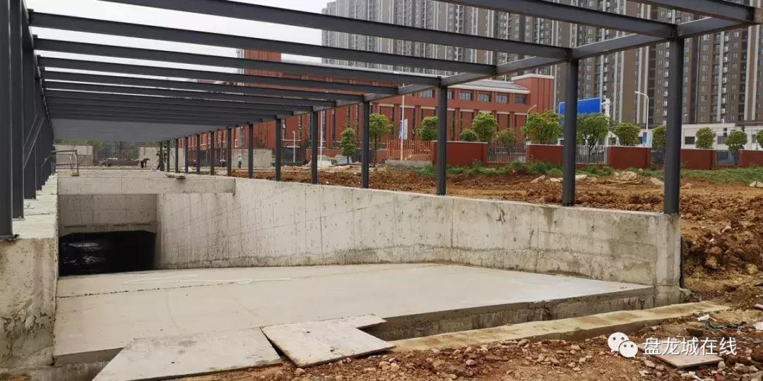 卓尔足球场建设进度,盘龙城卓尔足球学校