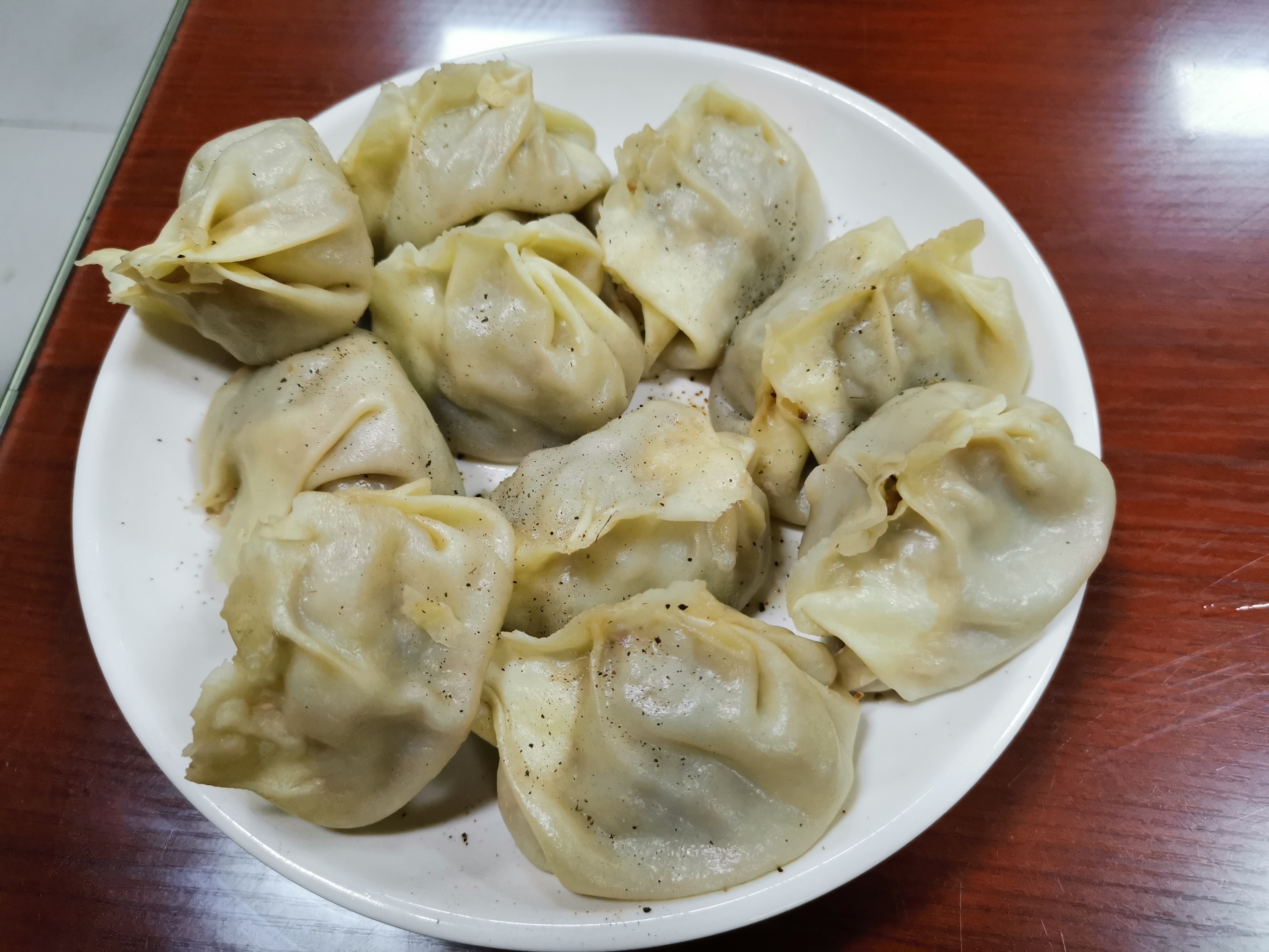 喀什古城南门艾力扎提抓饭美食,喀什艾力扎提抓饭有什么吃的