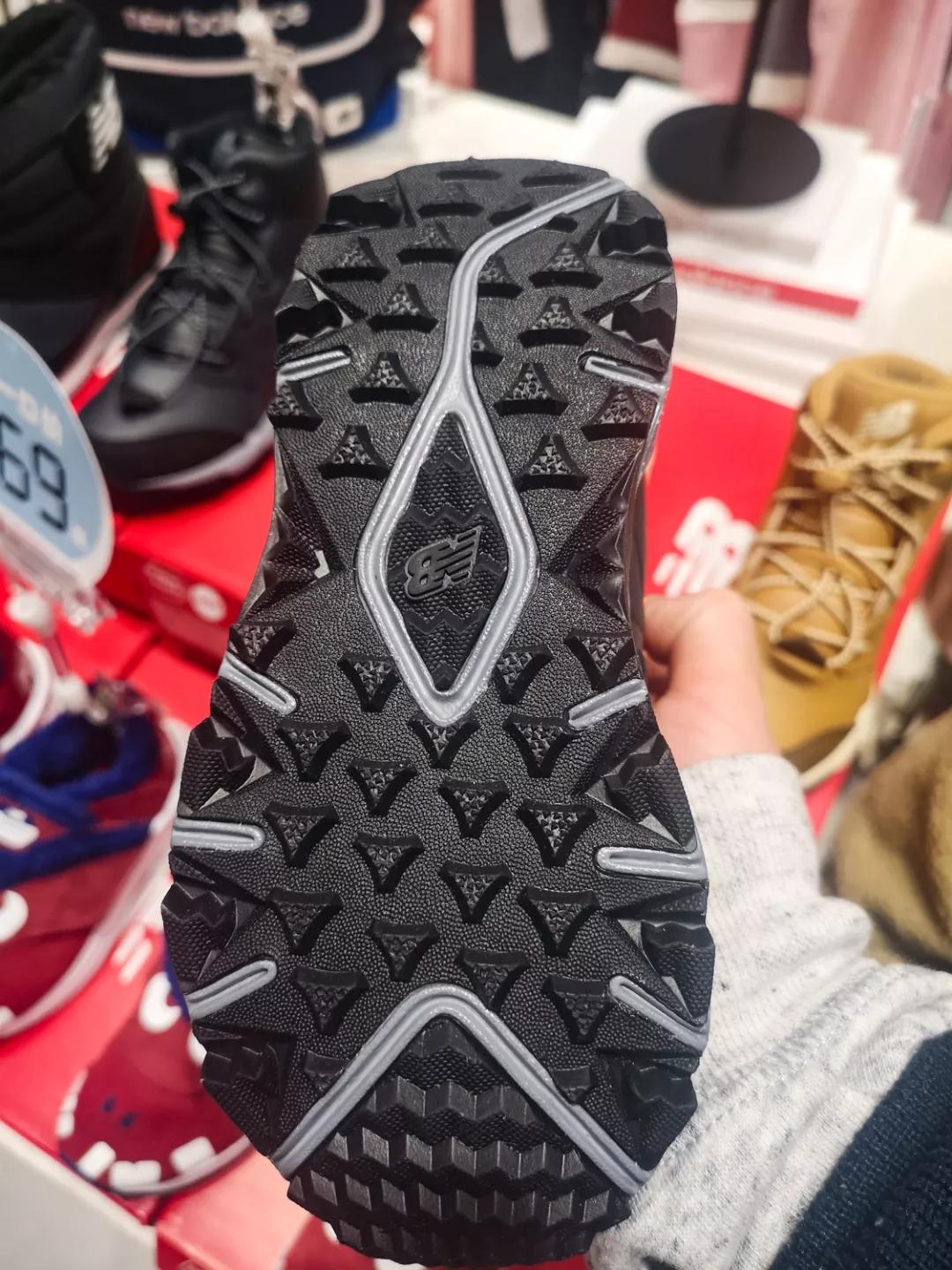 3-6岁儿童滑雪入门教程,儿童滑雪小白必备攻略收藏起来吧