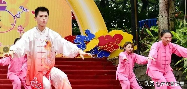 左右臂血压差别大要提高警惕,两个胳膊量血压数值差距大