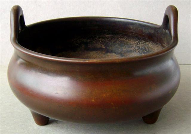 明代宣德炉的特点,明代宣德炉三角炉