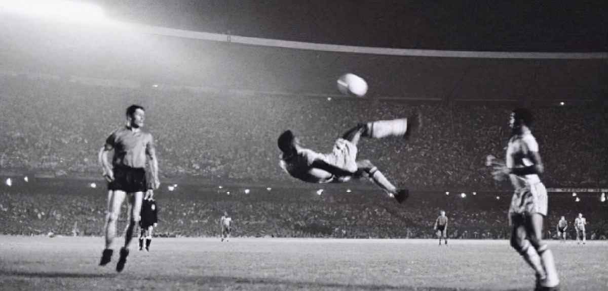 02世界杯里瓦尔多倒钩,足坛十大过人必杀技