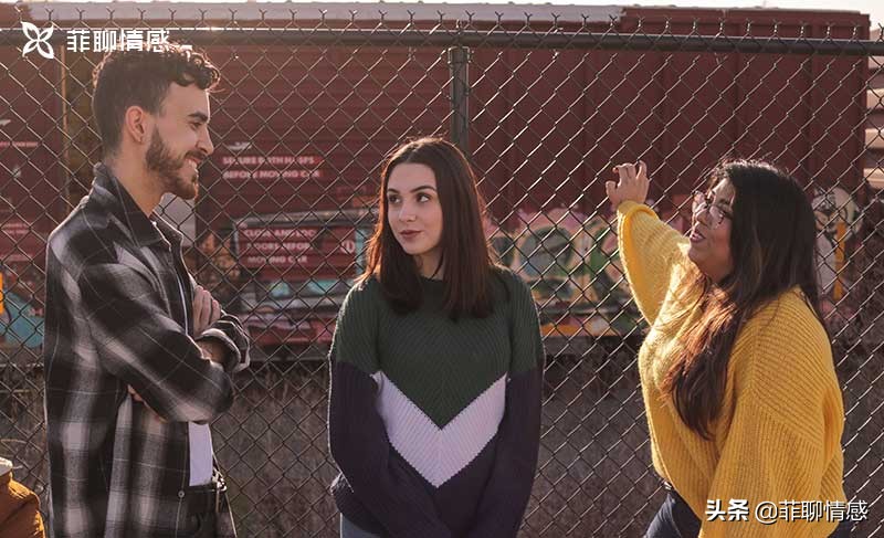 和暗恋的人怎么聊天,暗恋对象问怎么和你相处怎么回